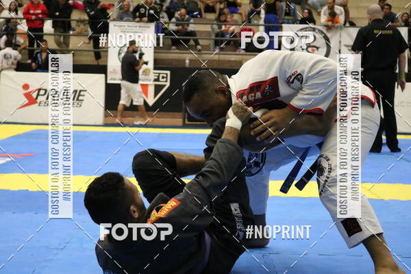 Buy your photos of the eventfight friends on Fotop