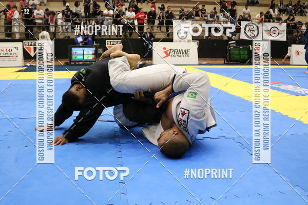 Buy your photos of the eventfight friends on Fotop