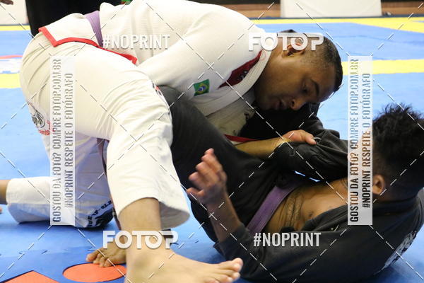 Buy your photos of the eventfight friends on Fotop