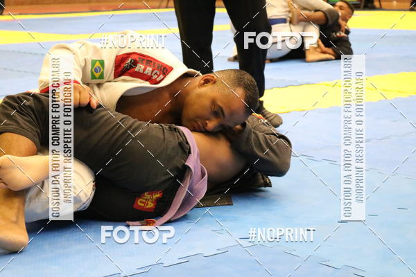 Buy your photos of the eventfight friends on Fotop