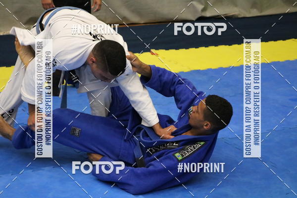 Buy your photos of the eventfight friends on Fotop