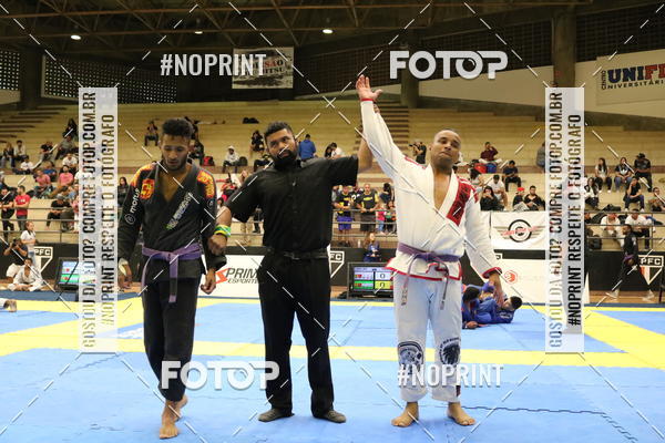 Buy your photos of the eventfight friends on Fotop