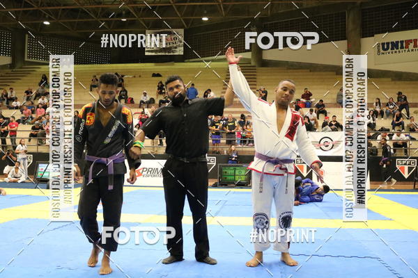 Buy your photos of the eventfight friends on Fotop