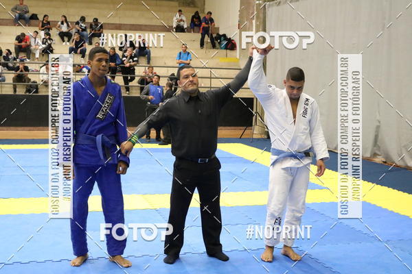 Buy your photos of the eventfight friends on Fotop