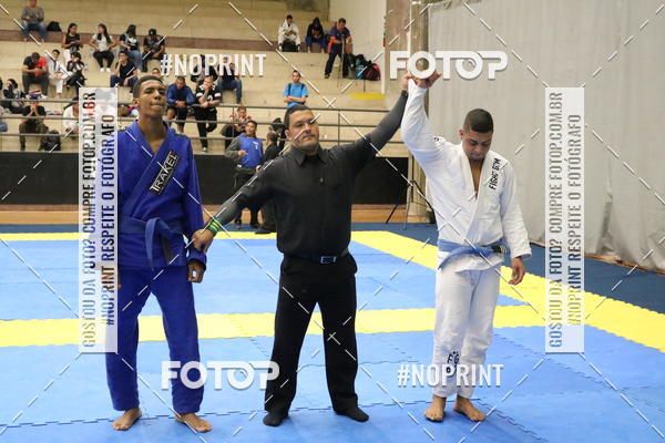 Buy your photos of the eventfight friends on Fotop