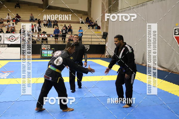 Buy your photos of the eventfight friends on Fotop