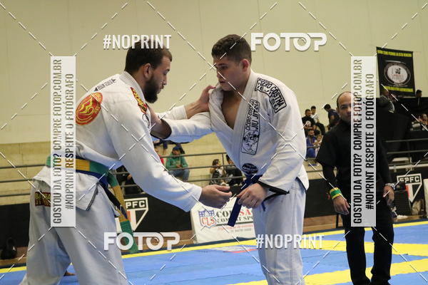 Buy your photos of the eventfight friends on Fotop