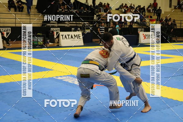 Buy your photos of the eventfight friends on Fotop