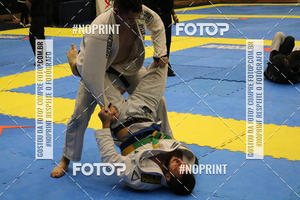 Buy your photos of the eventfight friends on Fotop