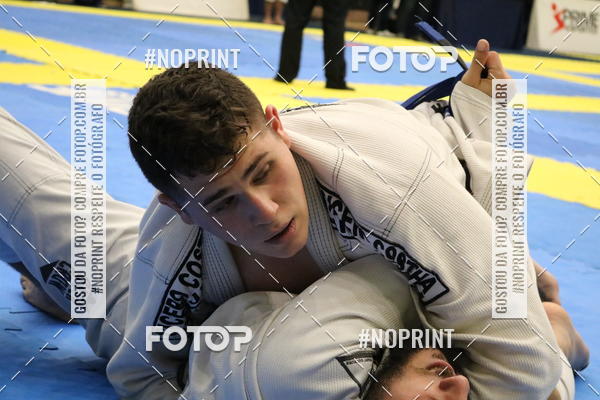 Buy your photos of the eventfight friends on Fotop