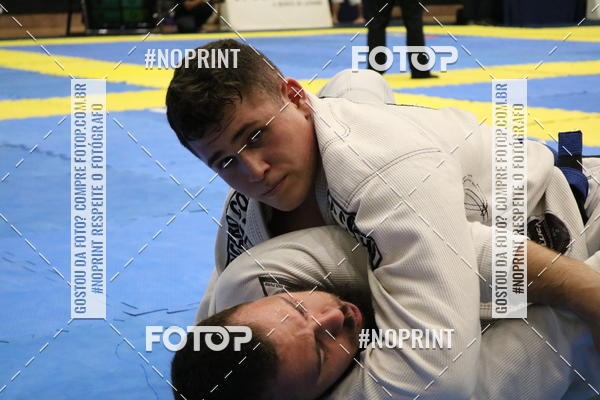 Buy your photos of the eventfight friends on Fotop