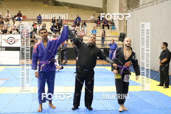 Buy your photos of the eventfight friends on Fotop