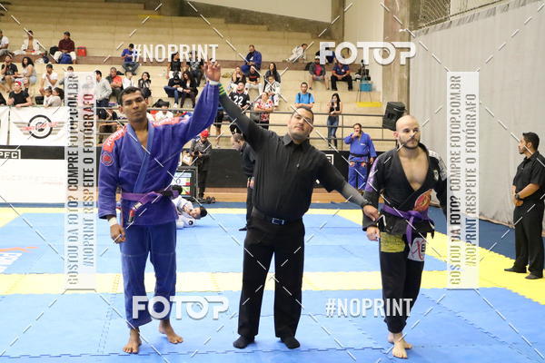 Buy your photos of the eventfight friends on Fotop