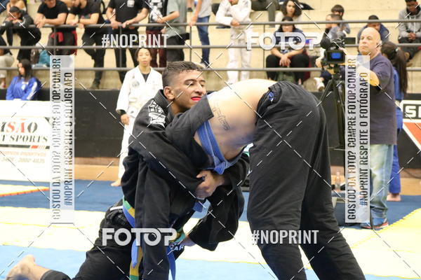 Buy your photos of the eventfight friends on Fotop