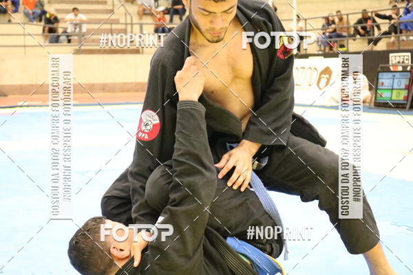 Buy your photos of the eventfight friends on Fotop