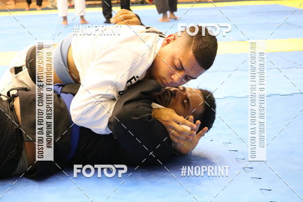 Buy your photos of the eventfight friends on Fotop