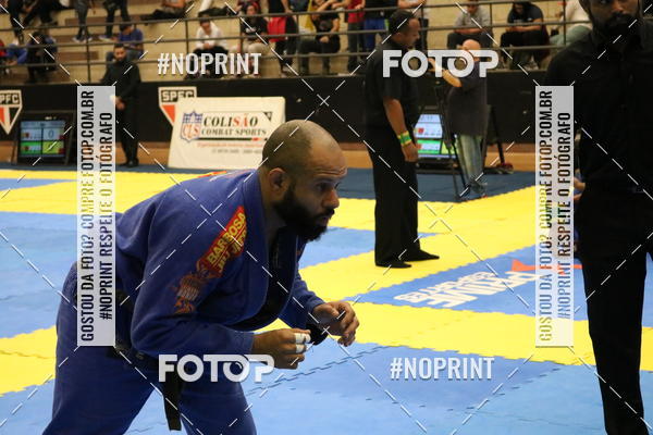 Buy your photos of the eventfight friends on Fotop