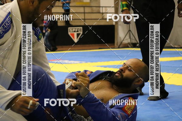 Buy your photos of the eventfight friends on Fotop