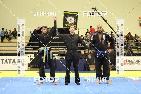 Achetez vos photos de l'vnementfight friends sur Fotop