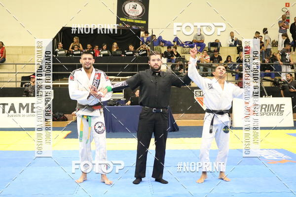 Buy your photos of the eventfight friends on Fotop