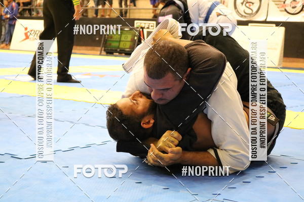 Buy your photos of the eventfight friends on Fotop