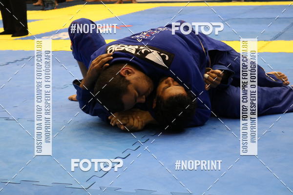 Buy your photos of the eventfight friends on Fotop