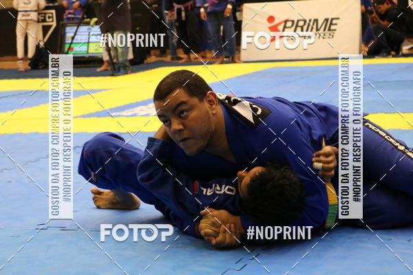 Buy your photos of the eventfight friends on Fotop