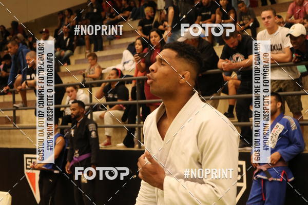 Buy your photos of the eventfight friends on Fotop