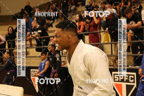 Buy your photos of the eventfight friends on Fotop