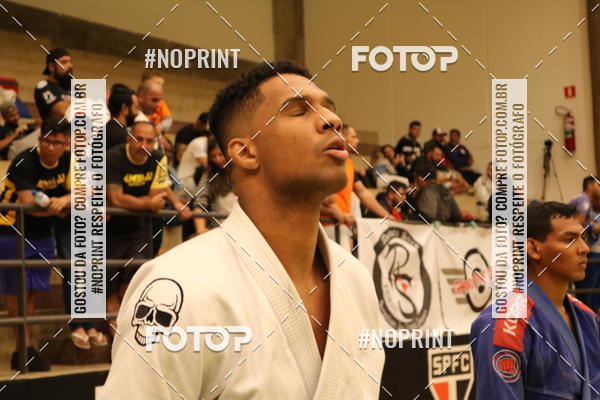 Buy your photos of the eventfight friends on Fotop