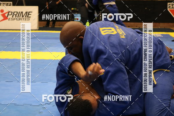 Buy your photos of the eventfight friends on Fotop