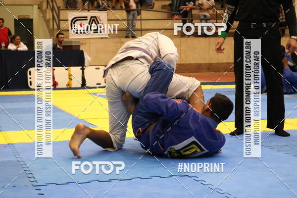 Buy your photos of the eventfight friends on Fotop