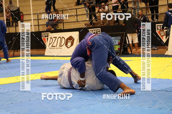 Buy your photos of the eventfight friends on Fotop