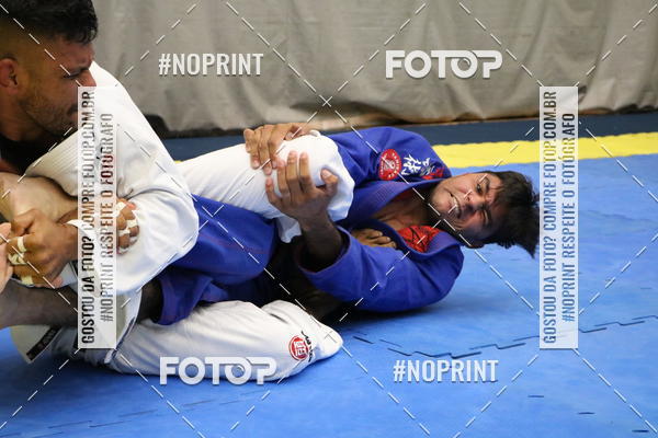 Buy your photos of the eventfight friends on Fotop