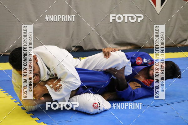 Buy your photos of the eventfight friends on Fotop