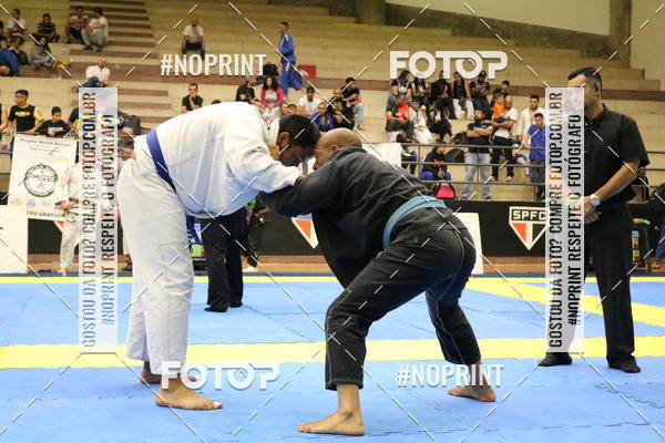 Buy your photos of the eventfight friends on Fotop