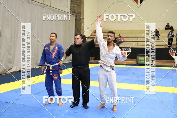 Buy your photos of the eventfight friends on Fotop