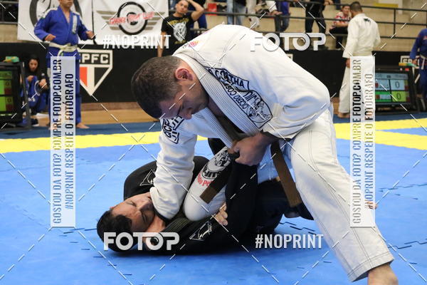 Buy your photos of the eventfight friends on Fotop