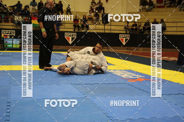 Achetez vos photos de l'vnementfight friends sur Fotop