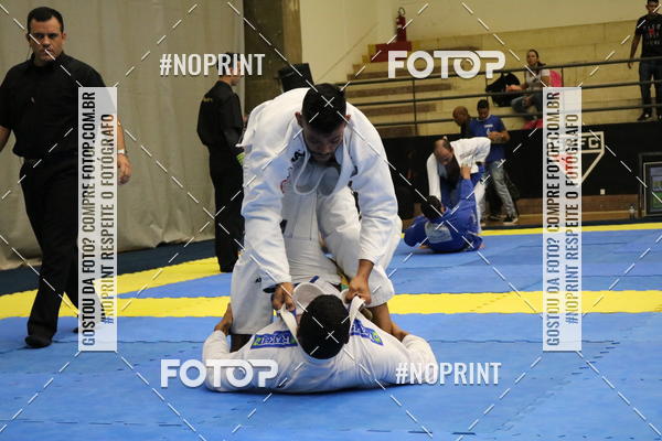 Buy your photos of the eventfight friends on Fotop