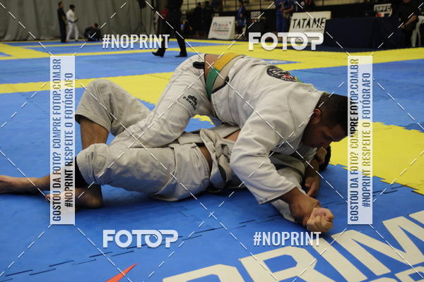 Achetez vos photos de l'vnementfight friends sur Fotop