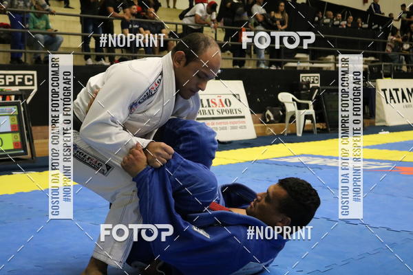 Buy your photos of the eventfight friends on Fotop