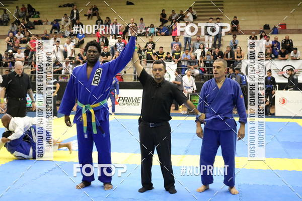 Buy your photos of the eventfight friends on Fotop