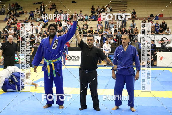 Buy your photos of the eventfight friends on Fotop