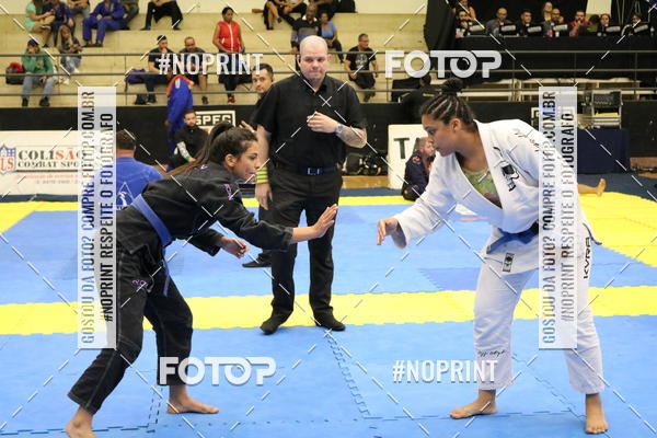 Buy your photos of the eventfight friends on Fotop