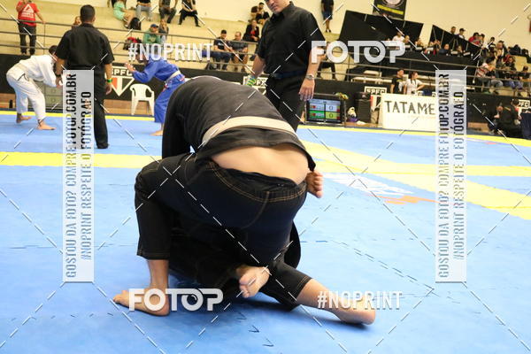 Buy your photos of the eventfight friends on Fotop