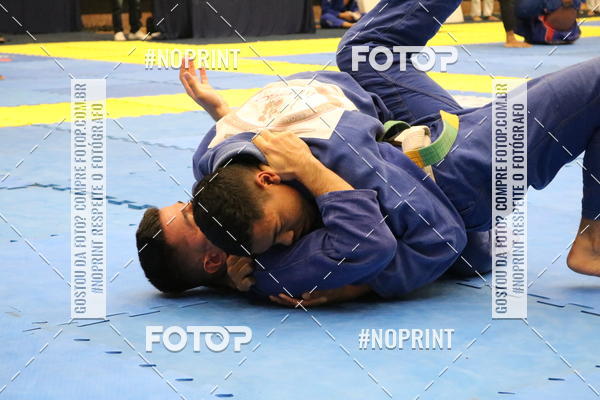 Buy your photos of the eventfight friends on Fotop