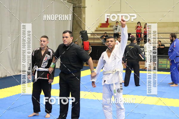 Buy your photos of the eventfight friends on Fotop