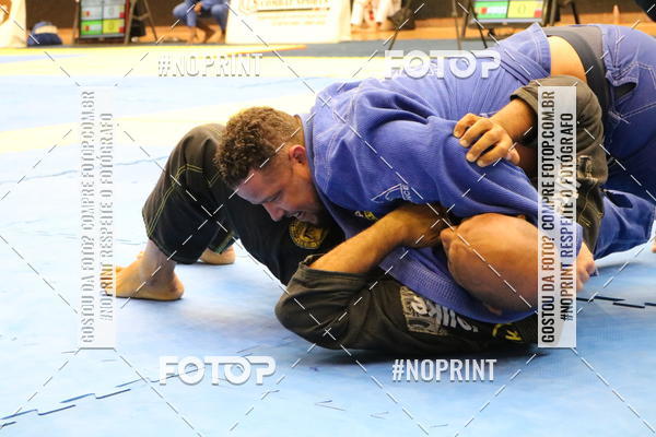 Buy your photos of the eventfight friends on Fotop