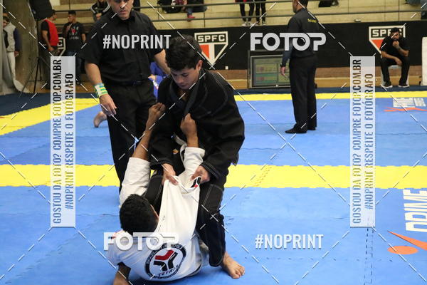 Buy your photos of the eventfight friends on Fotop